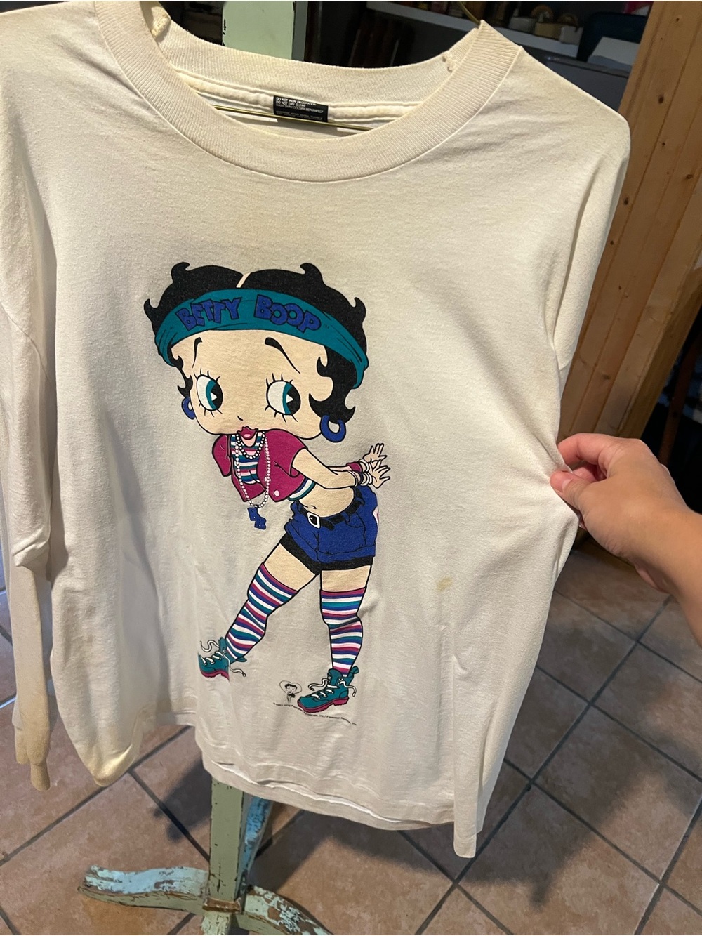 Fruit of the Loom Cream Betty Boop Graphic Long Sleeve Tee